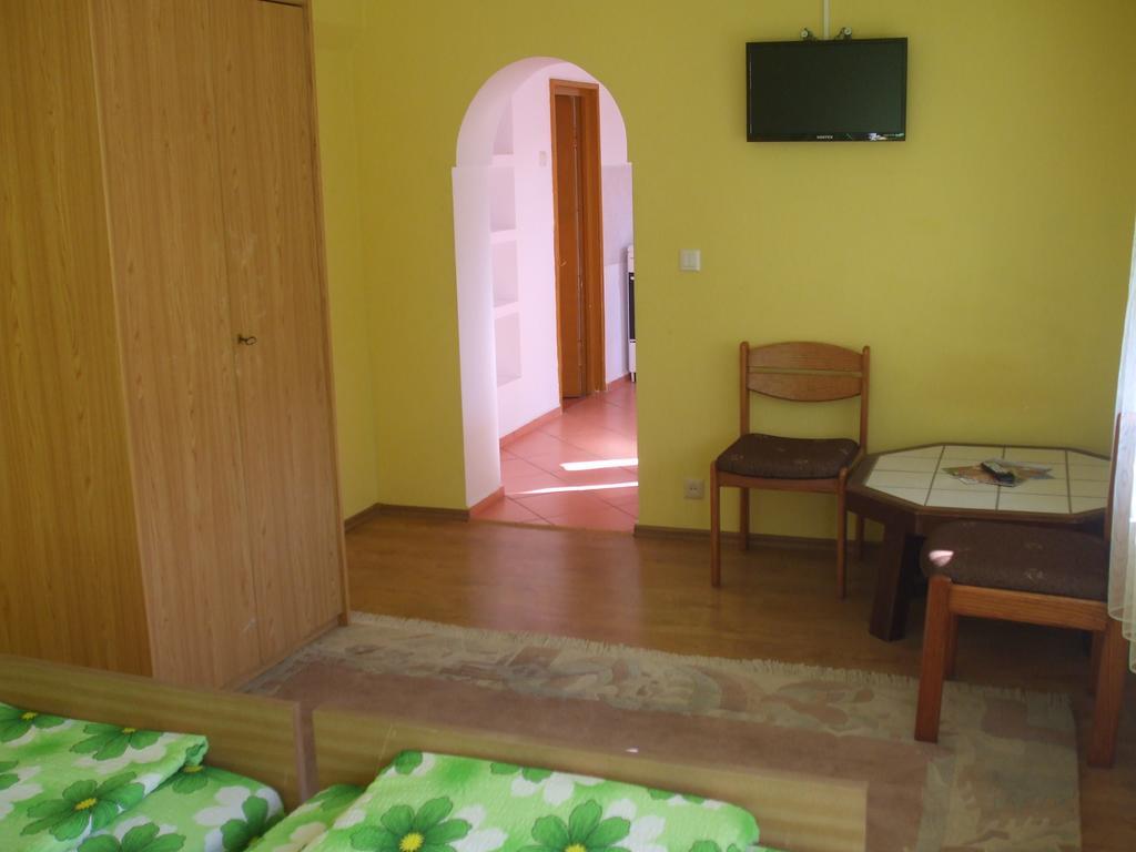 Pensiunea Mimi Mediaş Quarto foto